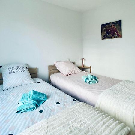 Rendez-Vous Avec Les Cigales - Gite 6 Personnes 100M2 - Piscine Privee - Climatisation Cheval-Blanc Kültér fotó