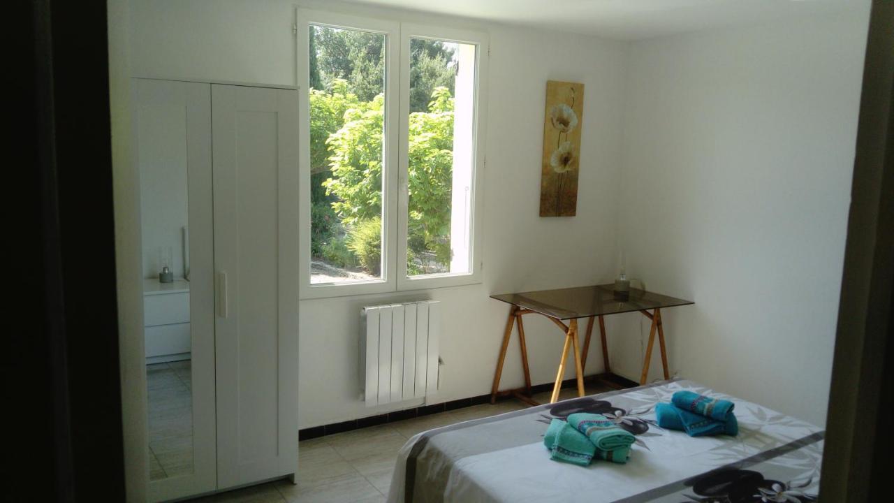 Rendez-Vous Avec Les Cigales - Gite 6 Personnes 100M2 - Piscine Privee - Climatisation Cheval-Blanc Kültér fotó