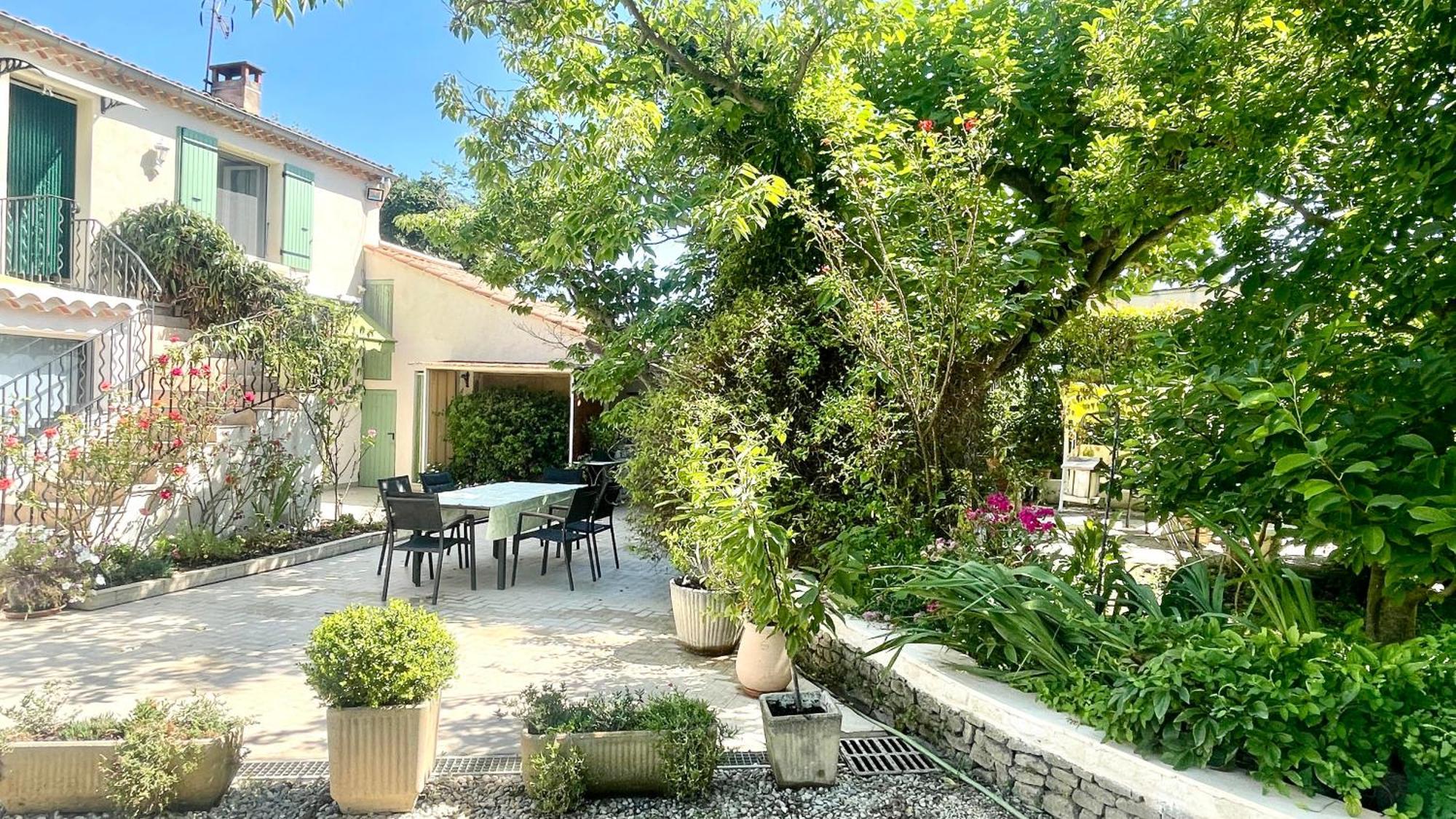 Rendez-Vous Avec Les Cigales - Gite 6 Personnes 100M2 - Piscine Privee - Climatisation Cheval-Blanc Kültér fotó