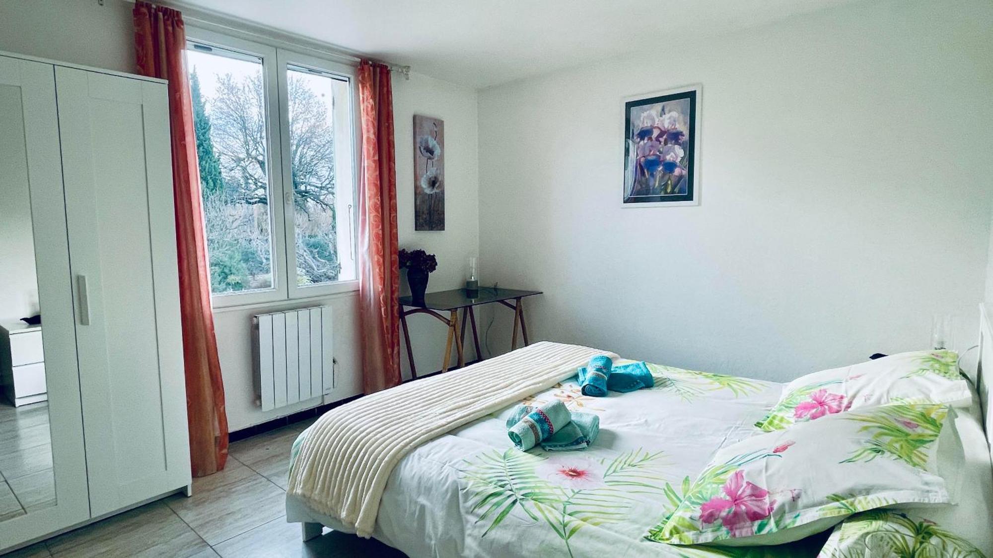 Rendez-Vous Avec Les Cigales - Gite 6 Personnes 100M2 - Piscine Privee - Climatisation Cheval-Blanc Kültér fotó